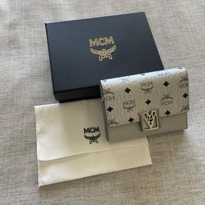 Beautiful NEW MCM Grey Leather Wallet